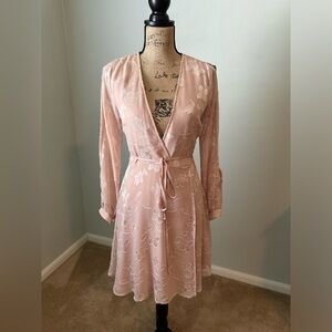 ASTR Wrap Cocktail Dress Size 6 Pale Pink